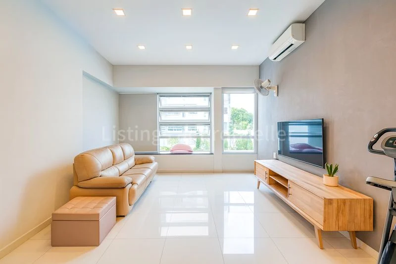 3 Bed Condo for Rent in Poshgrove East - Image 1