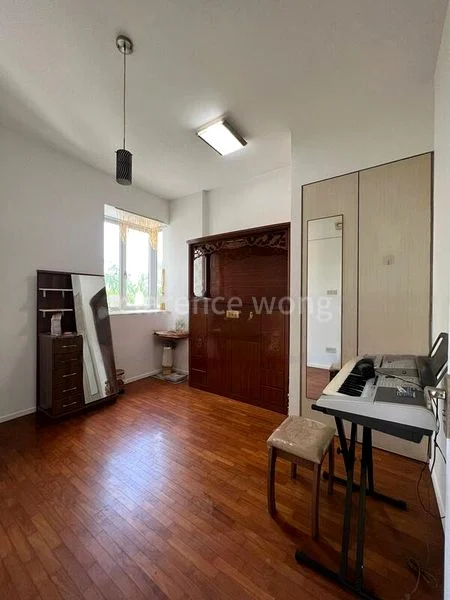 3 Bed Condo for Rent in  Kerrisdale - Image 2