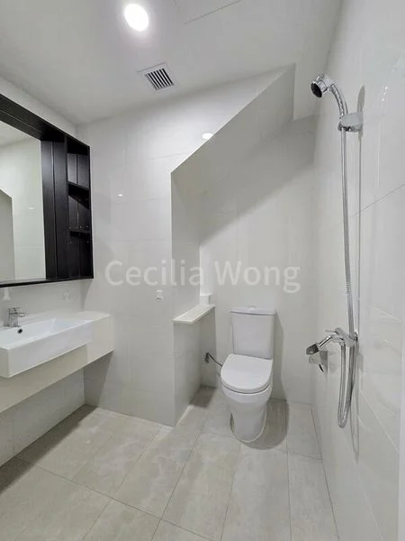 4 Bed Cluster House (Landed) for Sale in  Kent Ridge Hill Residences - Image 1
