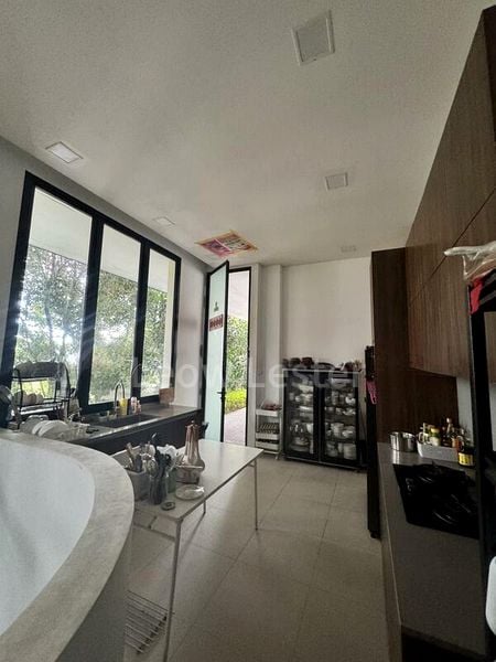 6 Bed Bungalow (Landed) for Rent in  Jalan Naga Sari - Image 10