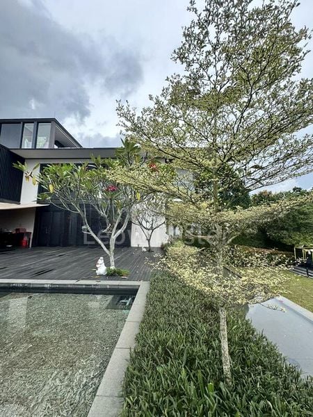 6 Bed Bungalow (Landed) for Rent in  Jalan Naga Sari - Image 18