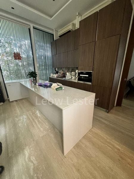 6 Bed Bungalow (Landed) for Rent in  Jalan Naga Sari - Image 9