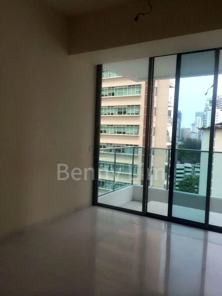 1 Bed Condo for Sale in  Lincoln Suites - Image 2