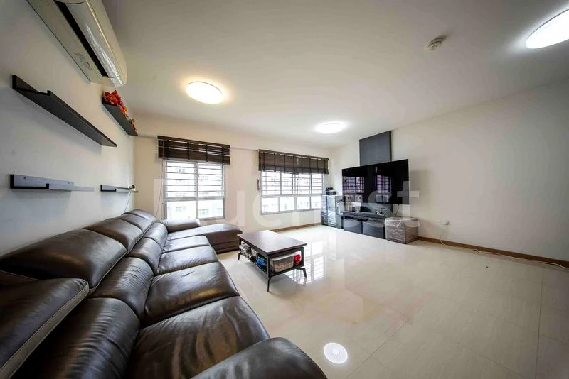 5 Room (5I) HDB for Sale in 461D Bukit Batok West Avenue 8 - Image 2