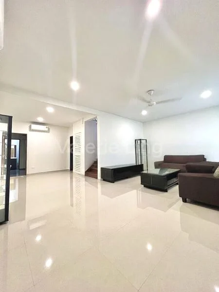 5 Bed Corner Terrace (Landed) for Sale in  Lim Tua Tow Road - Image 3