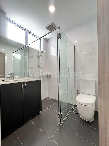 5 Bed Corner Terrace (Landed) for Sale in  Lim Tua Tow Road - Image 6