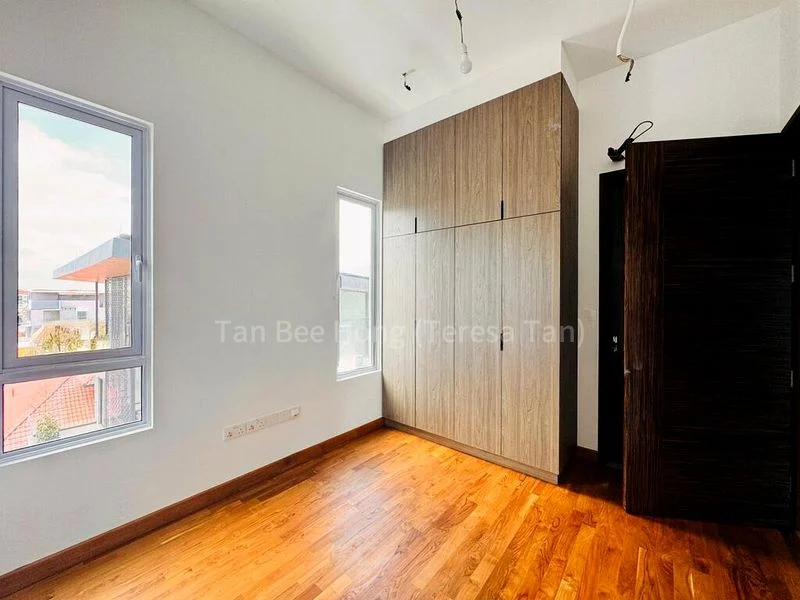 5 Bed Semi-Detached House (Landed) for Sale in  Tanah Merah Besar Road - Image 16