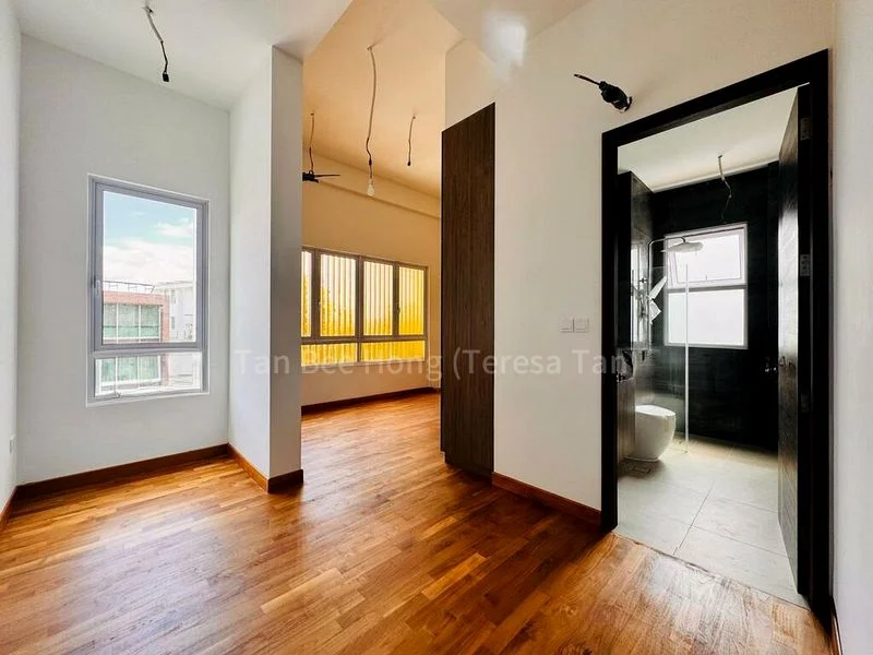 5 Bed Semi-Detached House (Landed) for Sale in  Tanah Merah Besar Road - Image 13