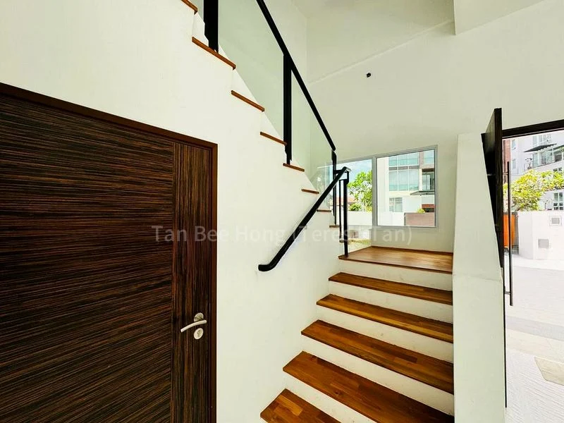 5 Bed Semi-Detached House (Landed) for Sale in  Tanah Merah Besar Road - Image 17