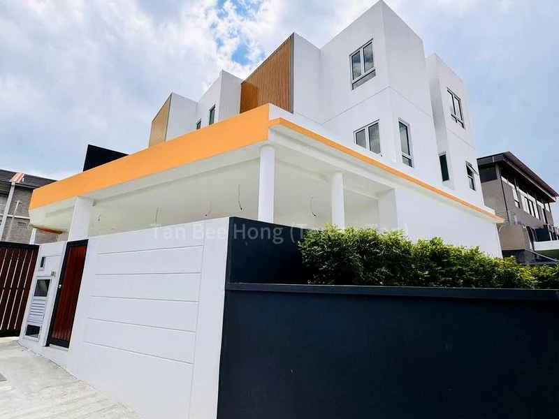 5 Bed Semi-Detached House (Landed) for Sale in  Tanah Merah Besar Road - Image 9