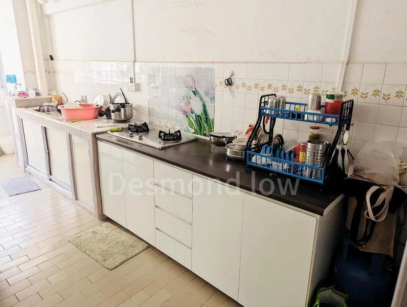 5 Room (5I) HDB for Rent in  842 Tampines Street 82 - Image 14