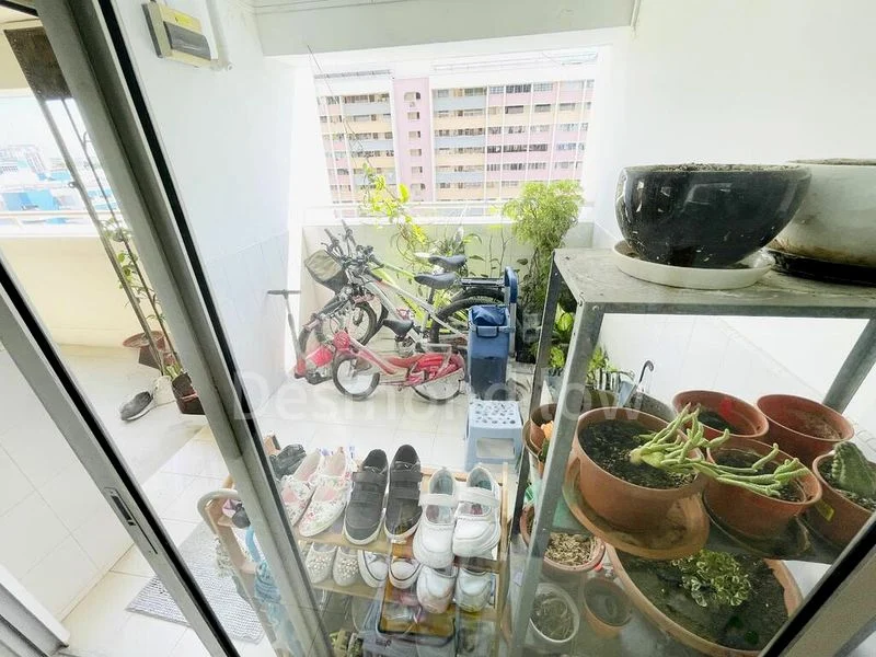 5 Room (5I) HDB for Rent in  842 Tampines Street 82 - Image 13