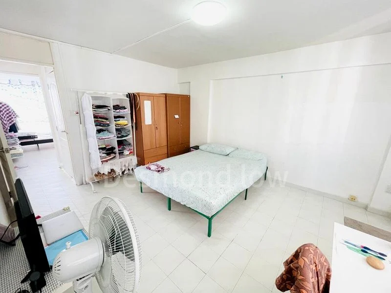 5 Room (5I) HDB for Rent in  842 Tampines Street 82 - Image 10