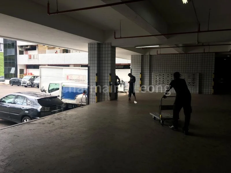 Light Industrial (B1) for Rent: Redhill Industrial Estate - Image 4