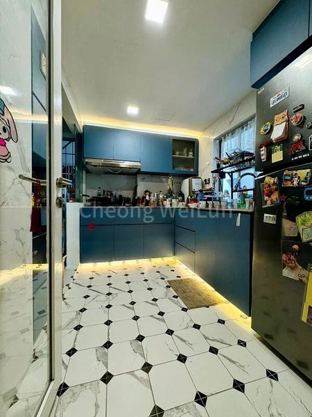 3 Bed Condo for Sale in  Maysprings - Image 2