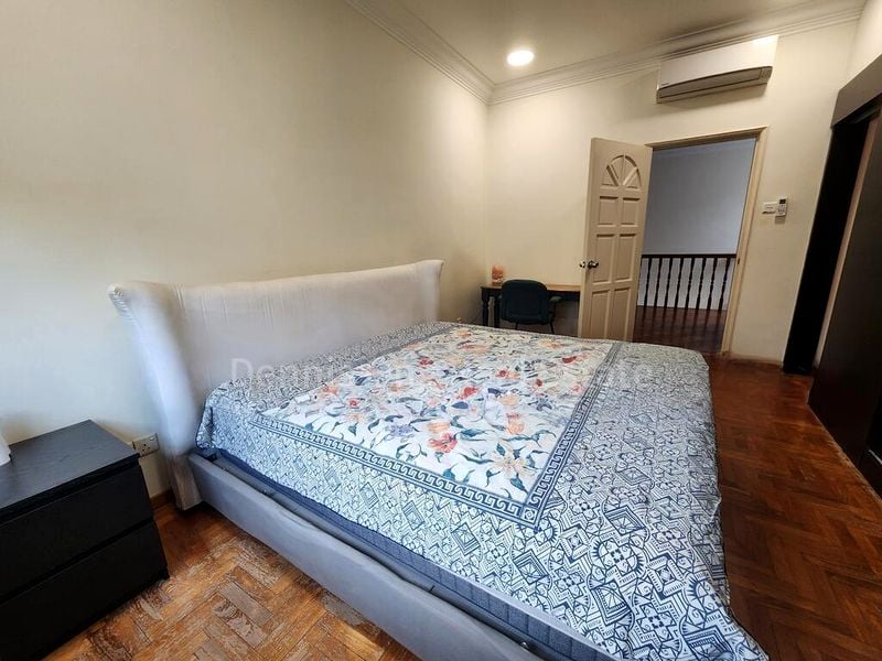 5 Bed Semi-Detached House (Landed) for Rent in  Eastwood Road - Image 7