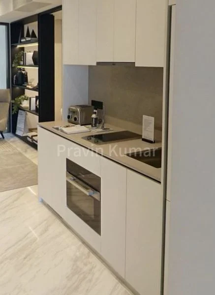 1 Bed Condo for Sale in  The Landmark - Image 2