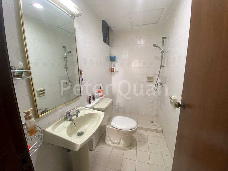 Common Room (Condo) for Rent in Ritz Mansion - Image 2