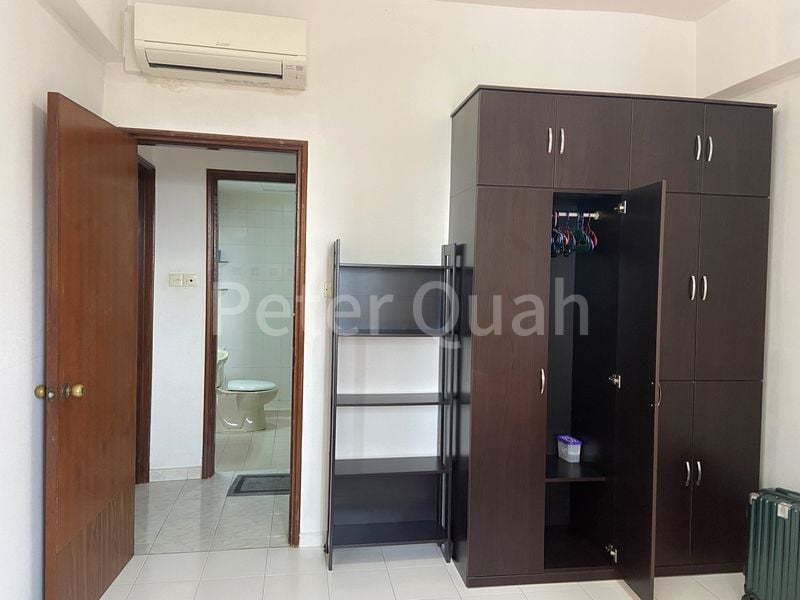 Common Room (Condo) for Rent in Ritz Mansion - Image 1