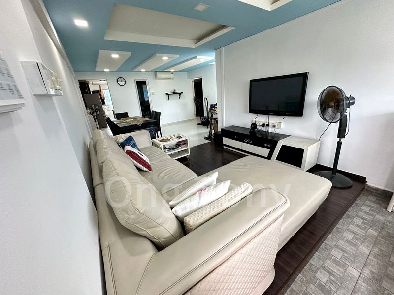 4 Room (4A) HDB for Rent in 137 Yishun Ring Road - Image 1