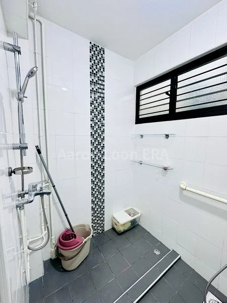 5 Room (5I) HDB for Sale in  856 Tampines Street 82 - Image 11