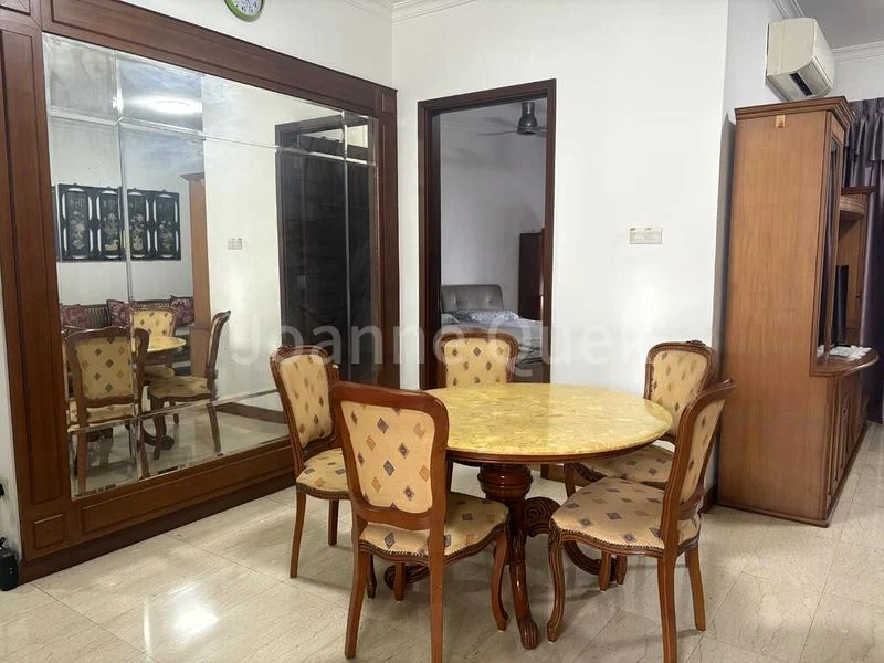 2 Bed Condo for Rent in  Hillington Green - Image 2