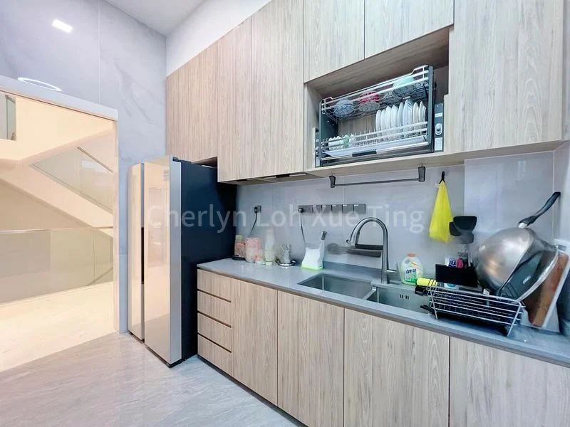 7 Bed Semi-Detached House (Landed) for Sale in Ang Mo Kio Street 13 - Image 14