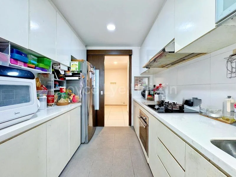 5 Bed Executive Condo for Sale in Heron Bay - Image 18