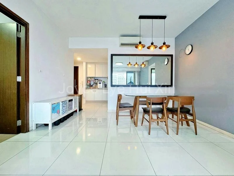 5 Bed Executive Condo for Sale in Heron Bay - Image 13