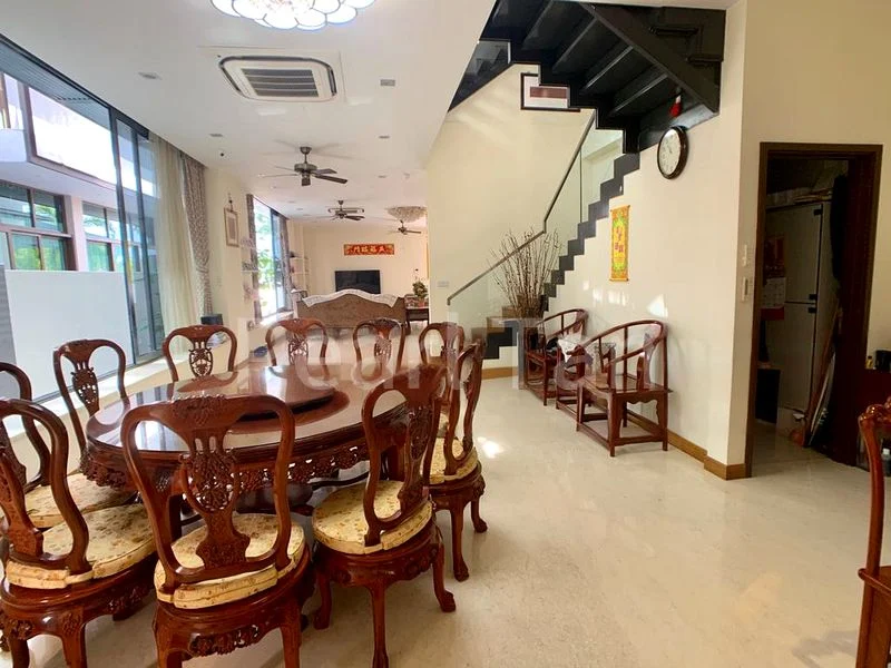 4 Bed Bungalow (Landed) for Sale in Serangoon Garden Estate - Image 1