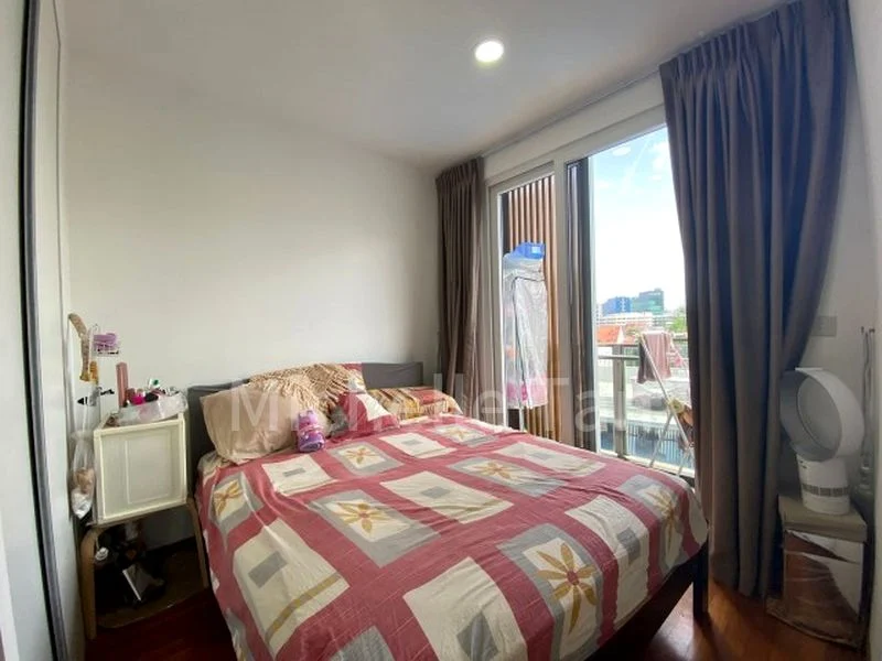 3 Bed Apartment (Condo) for Sale in  Kensington Square - Image 2