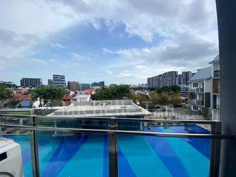 3 Bed Apartment (Condo) for Sale in  Kensington Square - Image 1