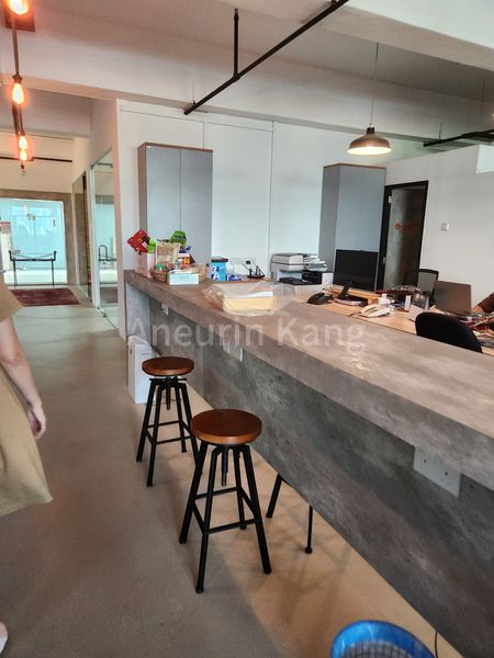 Light Industrial (B1) for Rent in  Thye Hong Centre - Image 3