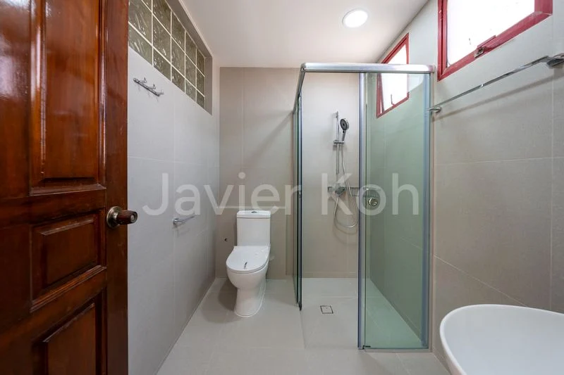 4 Bed Corner Terrace (Landed) for Rent in  Guan Soon Terrace - Image 19