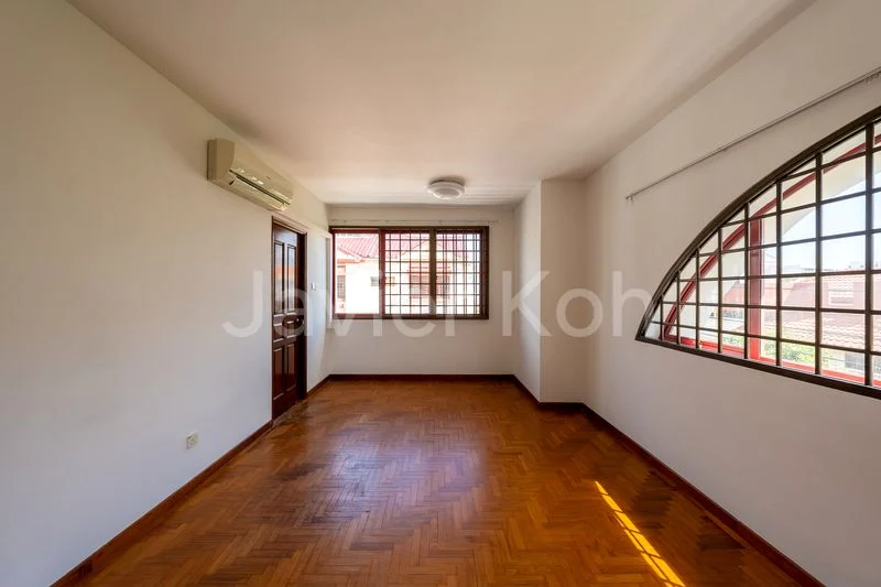 4 Bed Corner Terrace (Landed) for Rent in  Guan Soon Terrace - Image 18