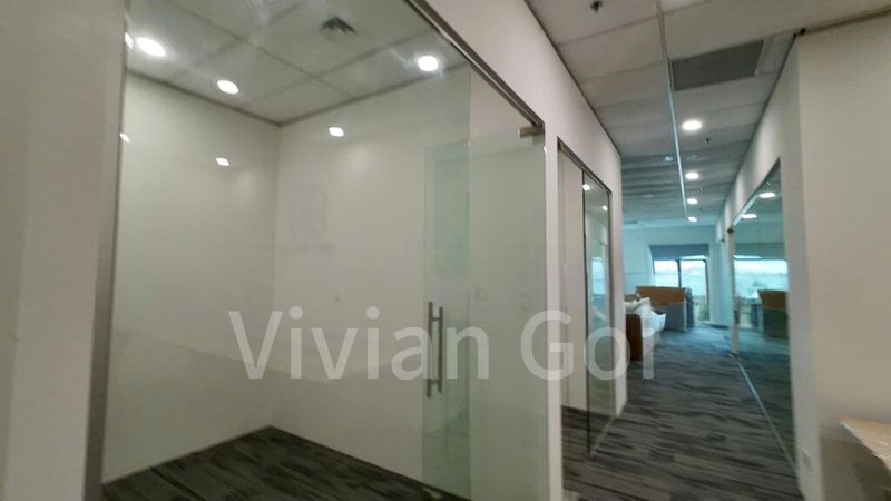 Light Industrial (B1) for Rent: Admirax - Image 7