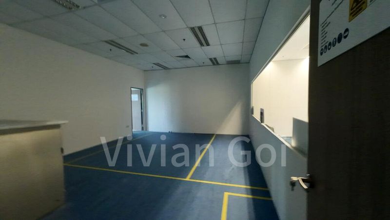 Light Industrial (B1) for Rent: Admirax - Image 3