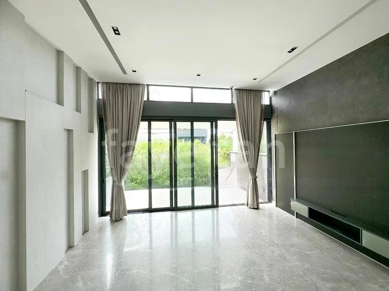 5 Bed Semi-Detached House (Landed) for Sale in  Duchess Garden - Image 2