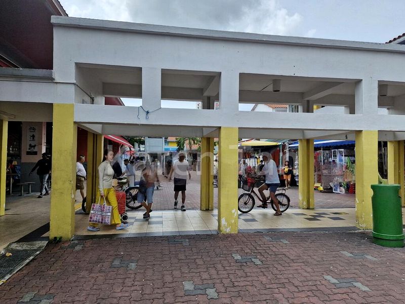 Shop / Shophouse for Rent: HDB Half Shop - Prime Facing & High Traffic - Image 6