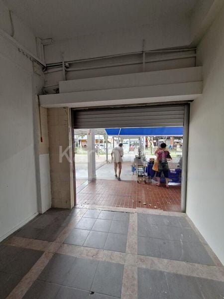 Shop / Shophouse for Rent: HDB Half Shop - Prime Facing & High Traffic - Image 4