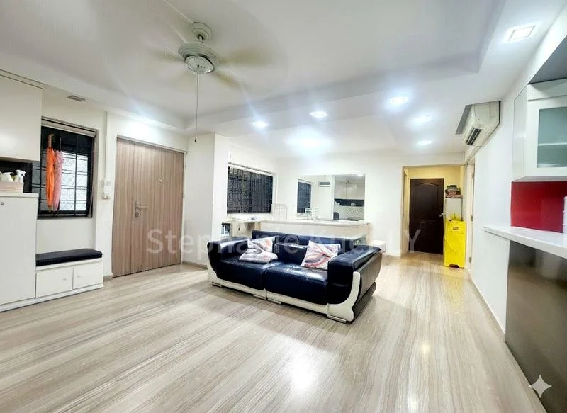 4 Room (4A) HDB for Sale in  166 Hougang Avenue 1 - Image 3