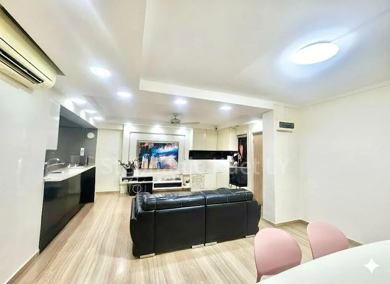 4 Room (4A) HDB for Sale in  166 Hougang Avenue 1 - Image 1