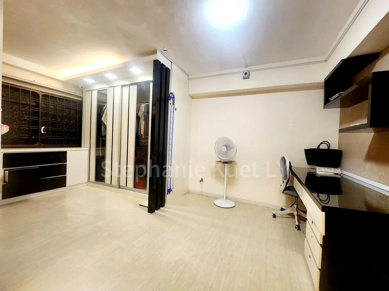 4 Room (4A) HDB for Sale in  166 Hougang Avenue 1 - Image 10