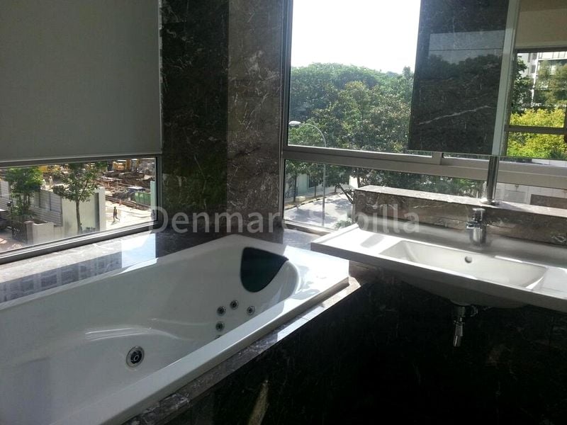 3 Bed Condo for Rent in  Suites @ Cairnhill - Image 10