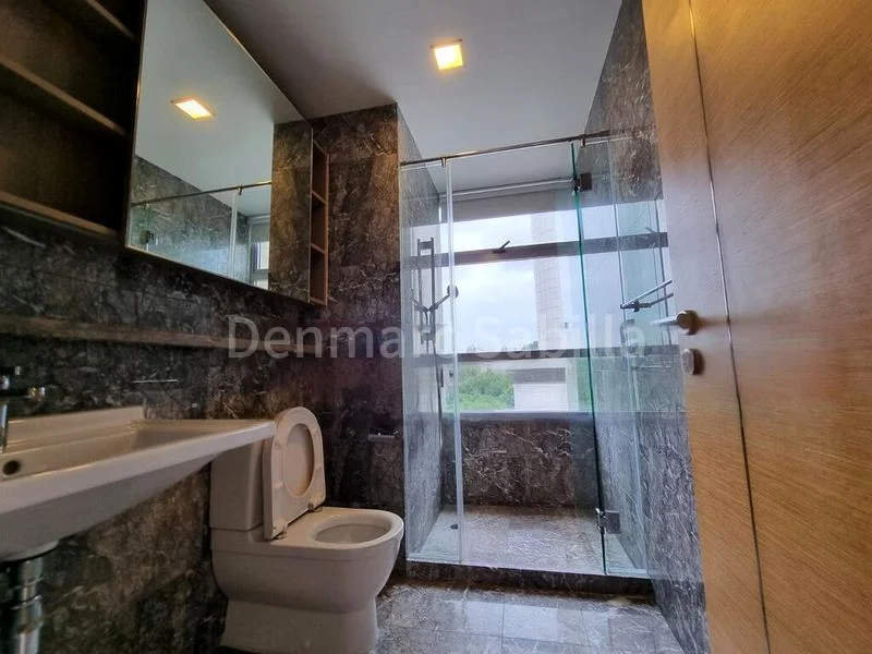 3 Bed Condo for Rent in  Suites @ Cairnhill - Image 13