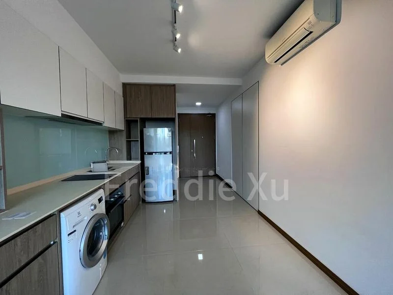 2 Bed Condo for Rent in Kingsford Waterbay - Image 3