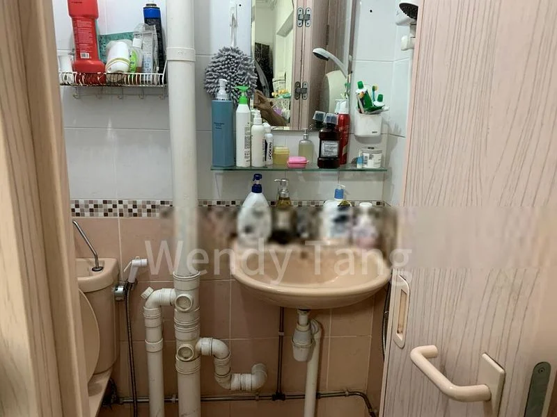 3 Room (3A) HDB for Rent in  218 Ang Mo Kio Avenue 1 - Image 2