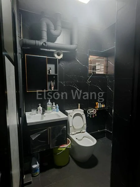 Common Room (HDB) for Rent in  298C Compassvale Street - Image 3