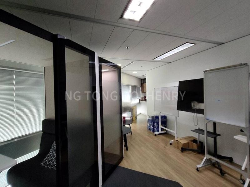 Office for Rent: Gateway East - Image 3