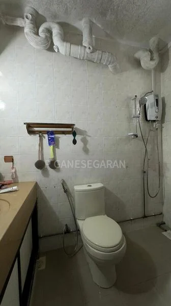 5 Room (5A) HDB for Sale in  133 Rivervale Street - Image 7